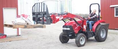 //assets.cnhindustrial.com/caseih/NAFTA/NAFTAASSETS/Products/Loaders-and-Attachments/Loader-Attachments/Pallet-Handling/Case-0361.jpg?width=410&height=171