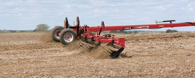 seed and c seedbed preparation Season forage crops planted from seed a planting dates seeding rates (lbs/a broadcast) planting depths (inches) fall b alfalfa oct 1–dec 15 15–20 1/4–1/2. seed and c seedbed preparation Season forage crops planted from seed a planting dates seeding rates (lbs/a broadcast) planting depths (inches) fall b alfalfa oct 1–dec 15 15–20 1/4–1/2.
