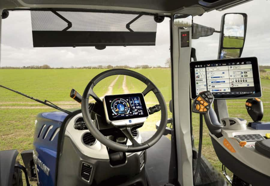 New Holland Adds T Heavy Duty With Plm Intelligence To Series Of