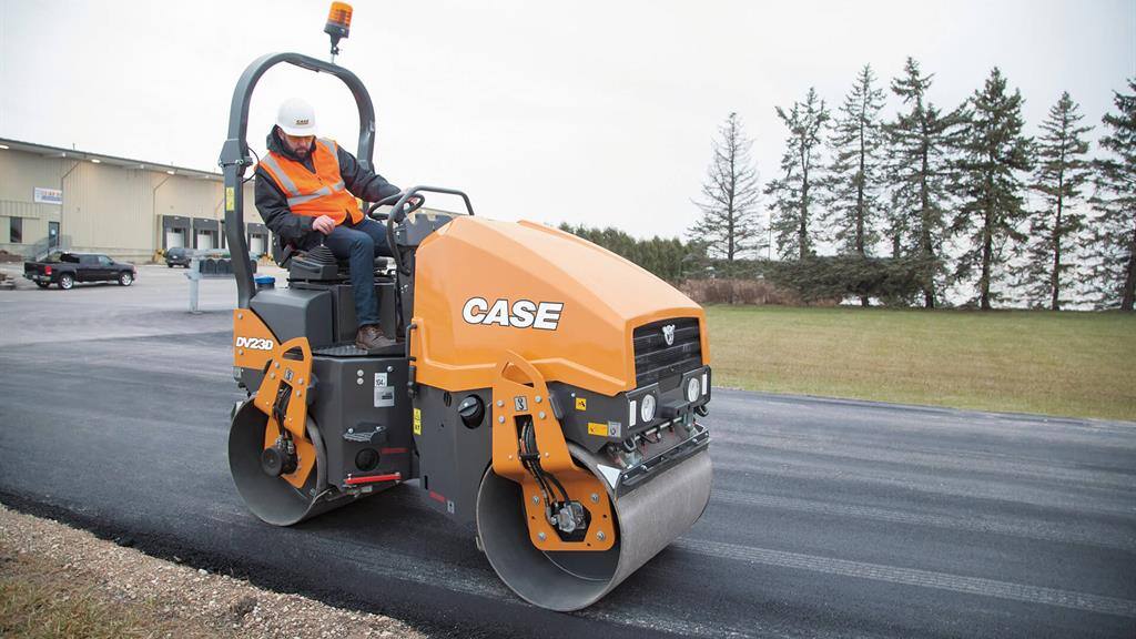 https://assets.cnhindustrial.com/casece/nafta/assets/Products/Compaction-Equipment/Double-Drum-Rollers/DV23D/DV23D_IMG_8044.jpg