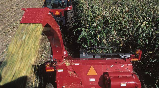 Pull-TypeForageHarvester-Efficiency-Blower