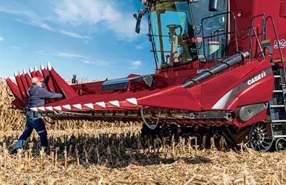 Corn Heads | Combine Harvester Equipment | Case IH