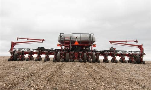 2140 Early Riser Pivot Fold Planter Delivers Split Row Configurations