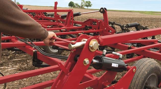 Field_Cultivator_Leveling_Depth_2