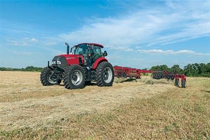 //assets.cnhindustrial.com/caseih/NAFTA/NAFTAASSETS/Products/Tractors/Farmall-100A-Series/General_Images/Farmall-130A-and-WR302_2383_05-17_r2.jpg?width=410&height=270