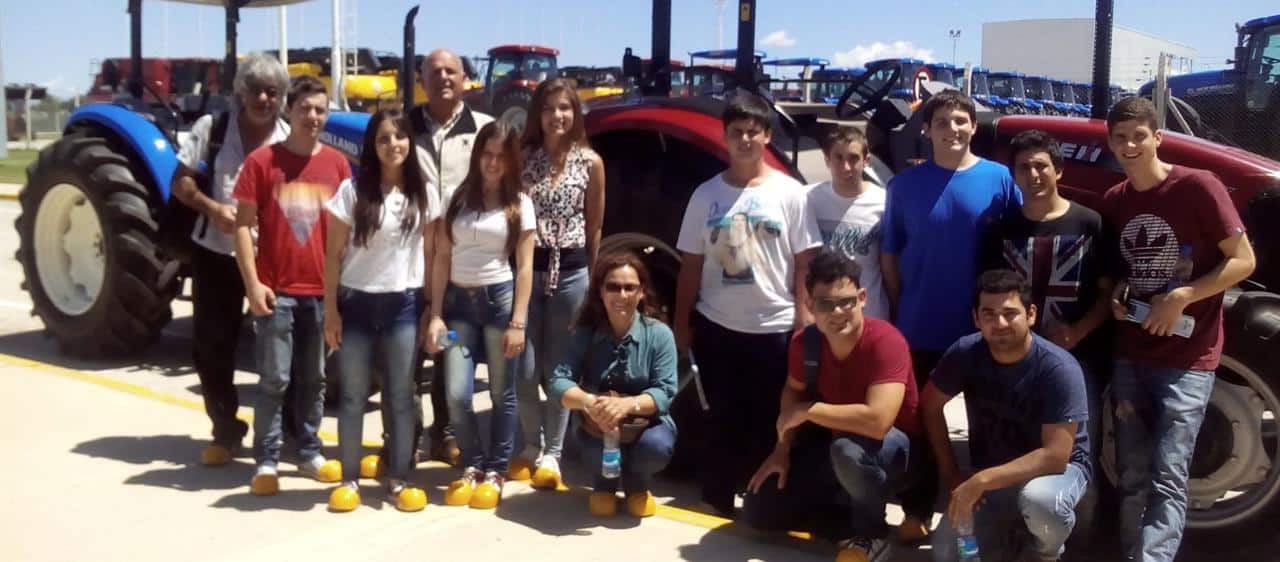 Estudiantes de la UTN Chivilcoy visitaron la planta de Case IH