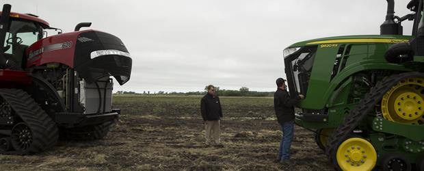 Steiger Quadtrac Vs John Deere 9rx Four Track Steiger Quadtrac Vs John Deere 9rx Four Track