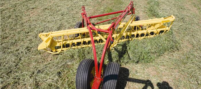 rolabar-rakes-rake-hitch-01.jpg