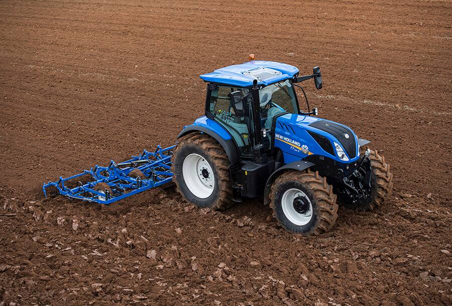 NEW HOLLAND T7-S. STRENGTH. SIMPLICITY. STYLE.