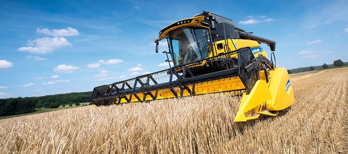 new-holland-cr-combine-harvesters-gain-in-power-and-efficiency-with-tier-4b-technology-01.jpg