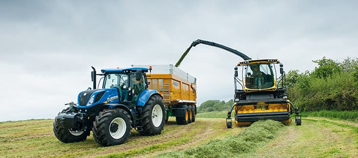 new-holland-fr-forage-cruiser-delivers-leading-chopping-performance-02.jpg