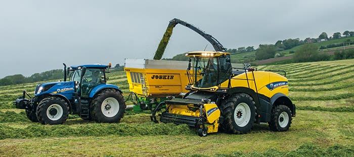 new-holland-fr-forage-cruiser-delivers-leading-chopping-performance-03.jpg