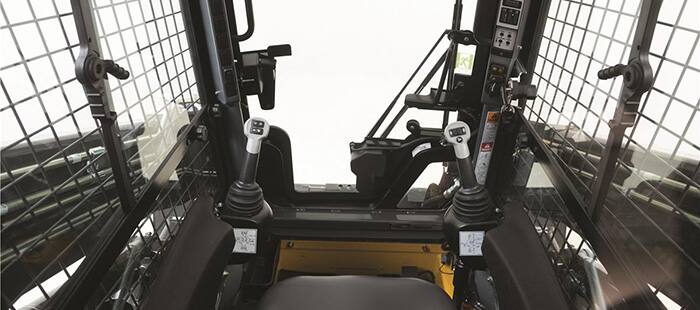 skid-steer-loader-versatility-and-ergonomics