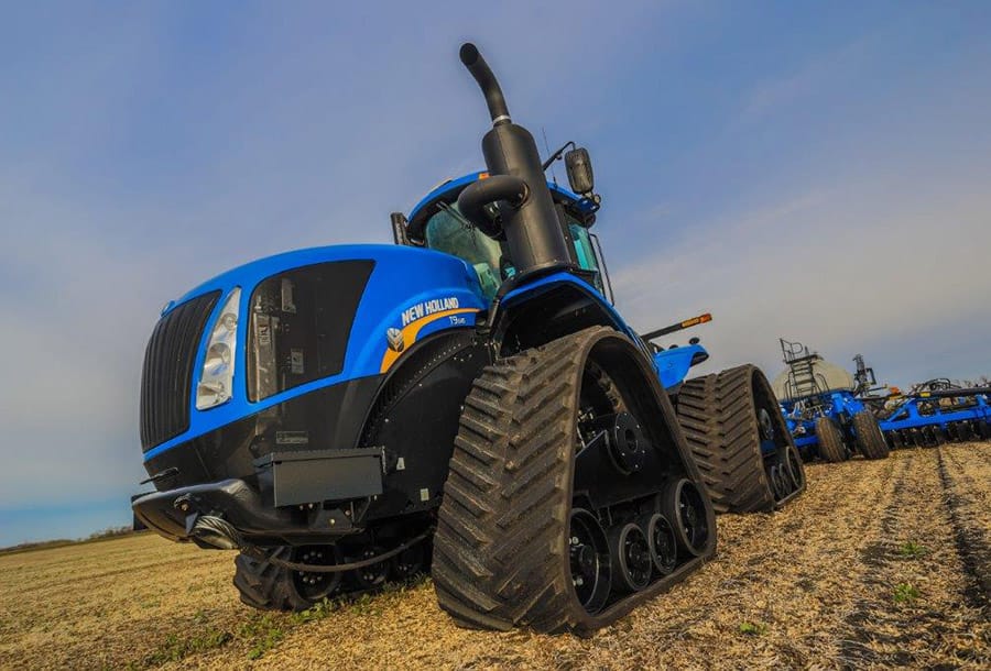 New Holland Introduces SmartTrax™ II Upgrades to T9 Series Tractor ...